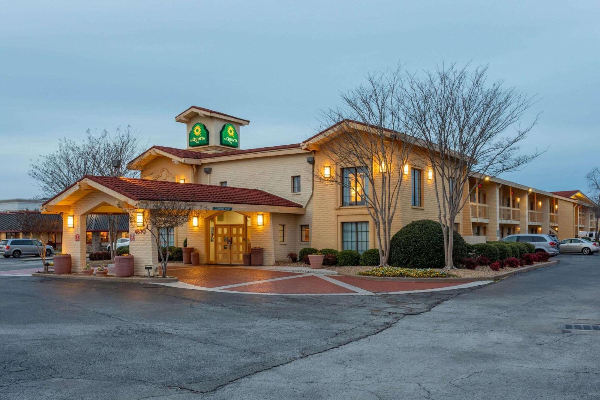 La Quinta Inn By Wyndham Huntsville Research Park Exterior foto