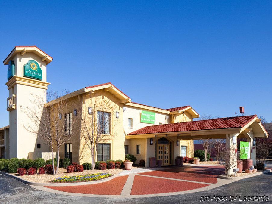 La Quinta Inn By Wyndham Huntsville Research Park Exterior foto